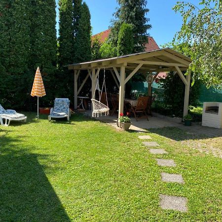 Sommer Ferienhaus Balatonszarszo Kültér fotó