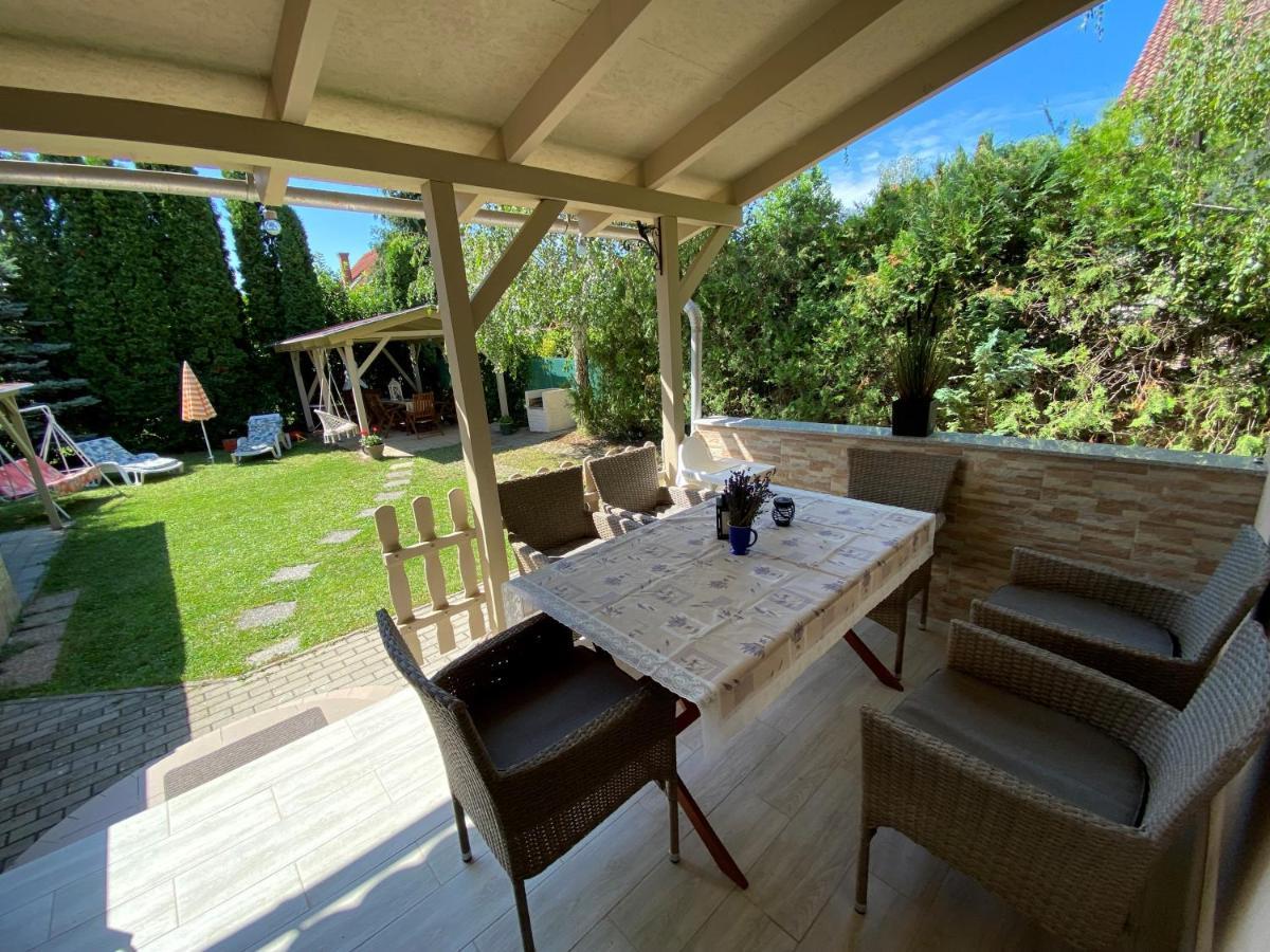 Sommer Ferienhaus Balatonszarszo Kültér fotó