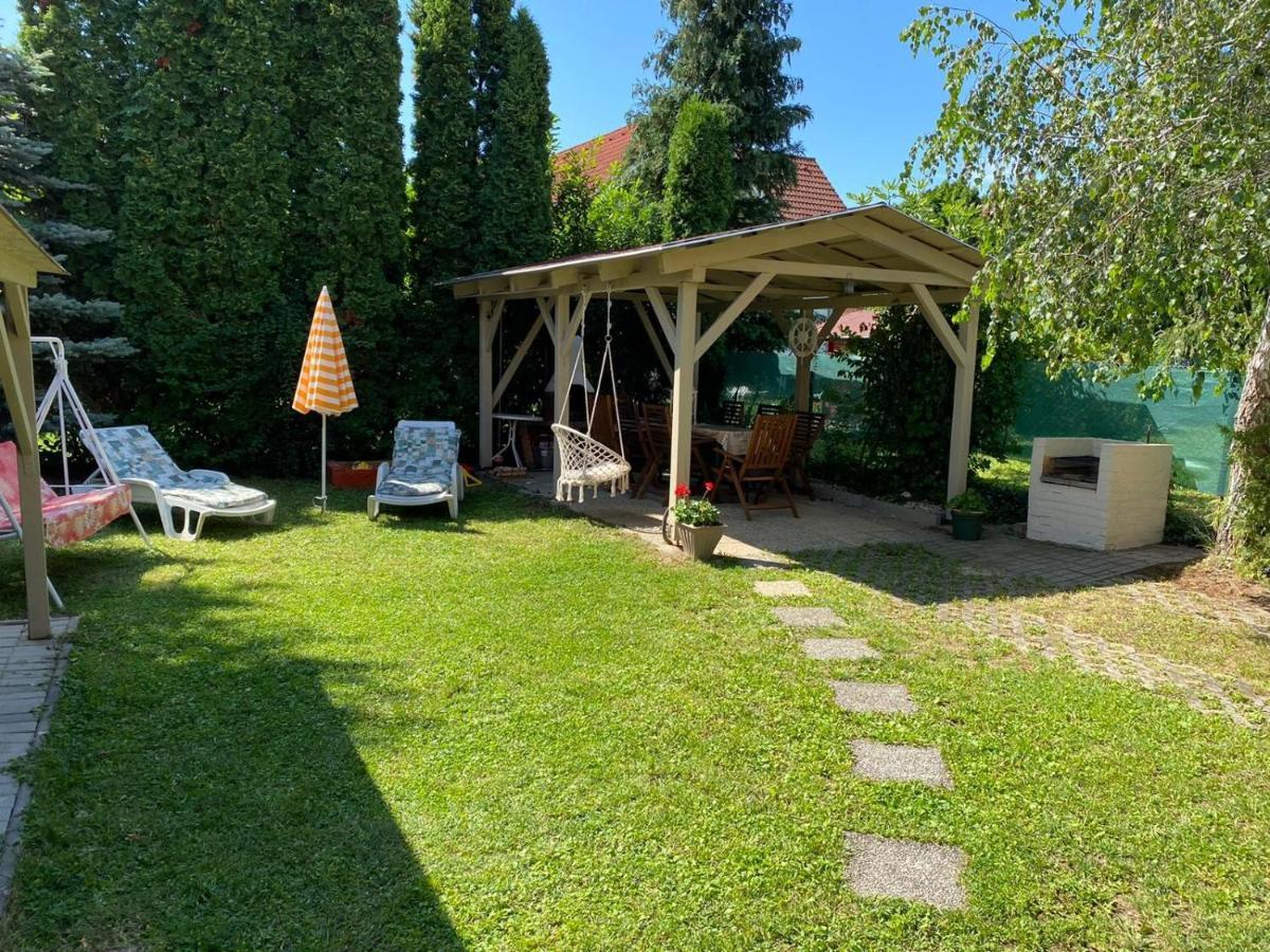 Sommer Ferienhaus Balatonszarszo Kültér fotó